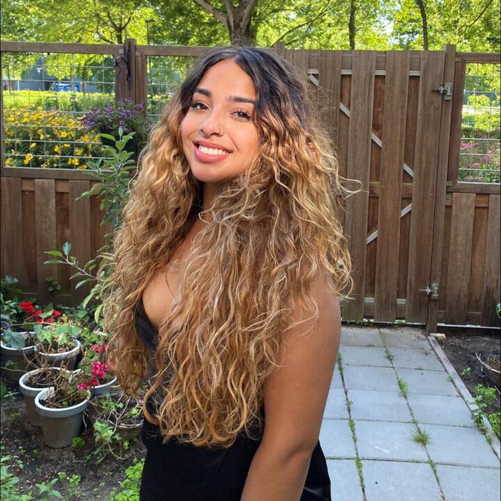 Η Σάρα από το Άμστερνταμ για το NEOflorax